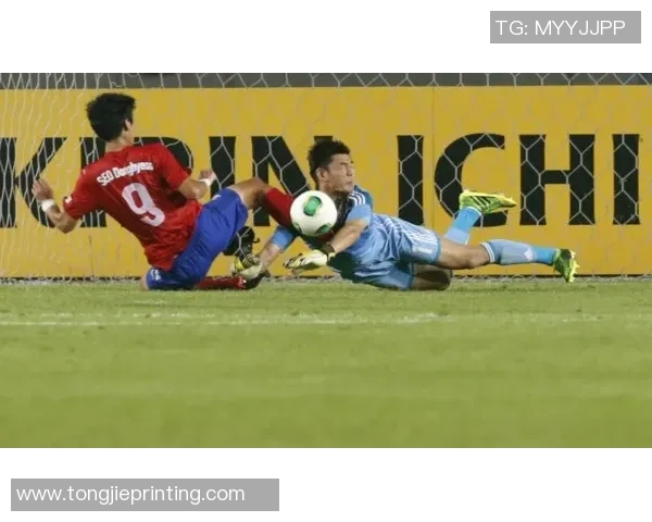 足球巨星与智能守门员巅峰对决谁能打破科技防线